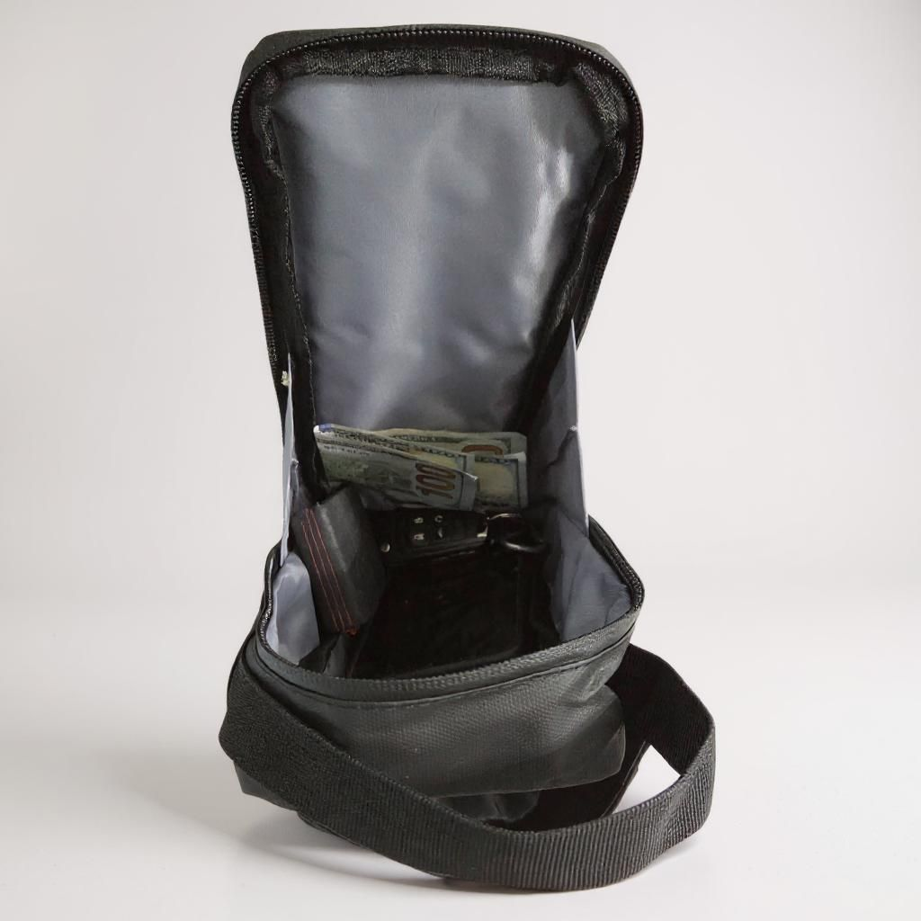 Magnetic Gym Bag